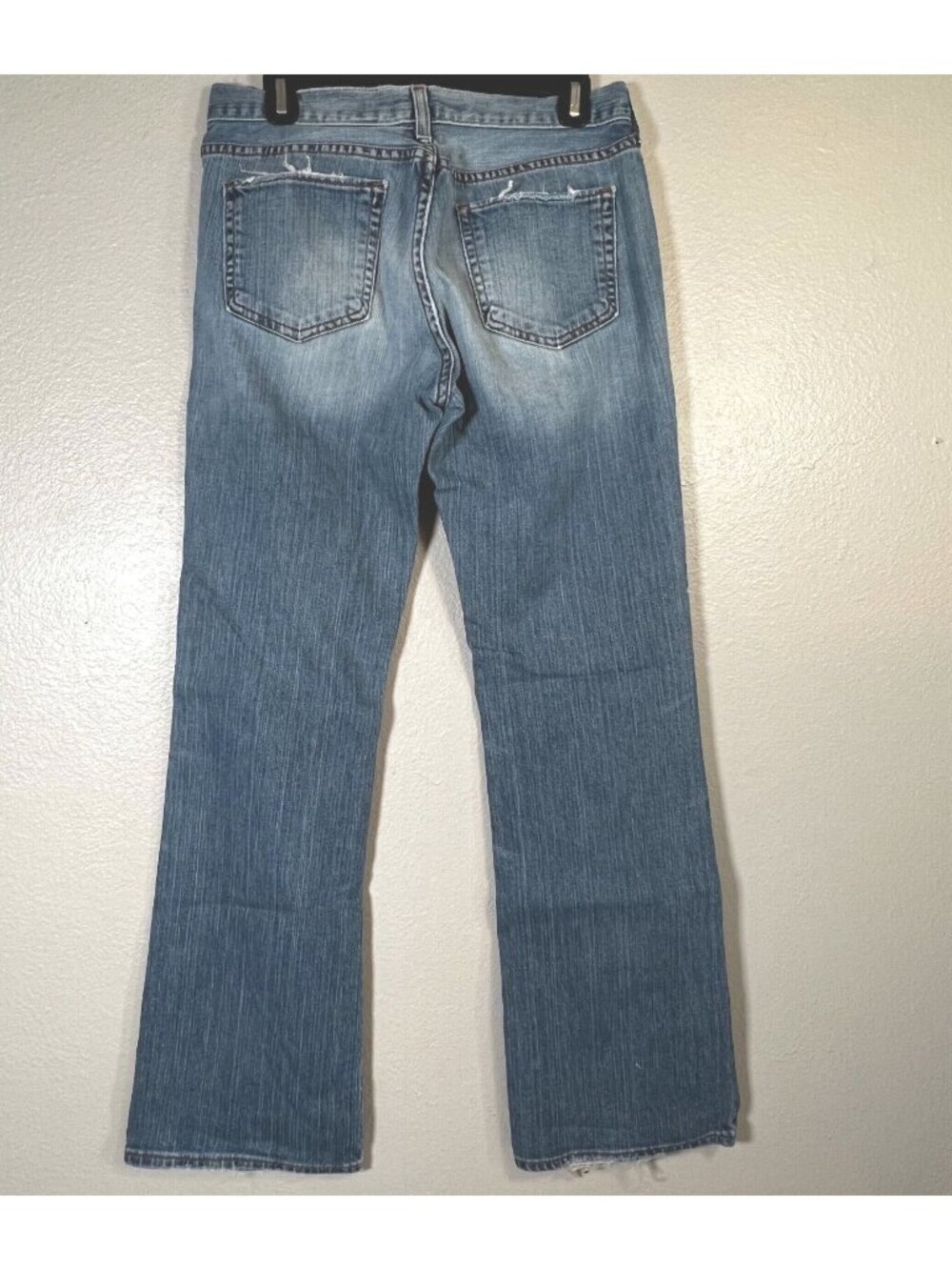 Gap Womens Jean Low Rise Boot Cut 8R Med Wash Stretch Frayed Pockets - Picture 2 of 6